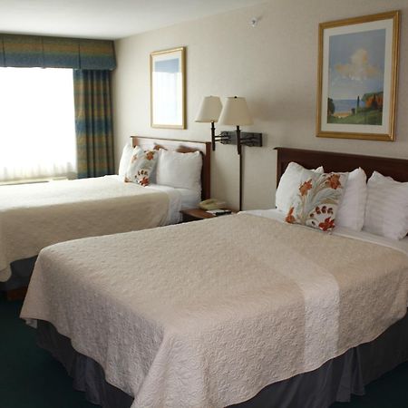 Baraga Lakeside Inn Buitenkant foto