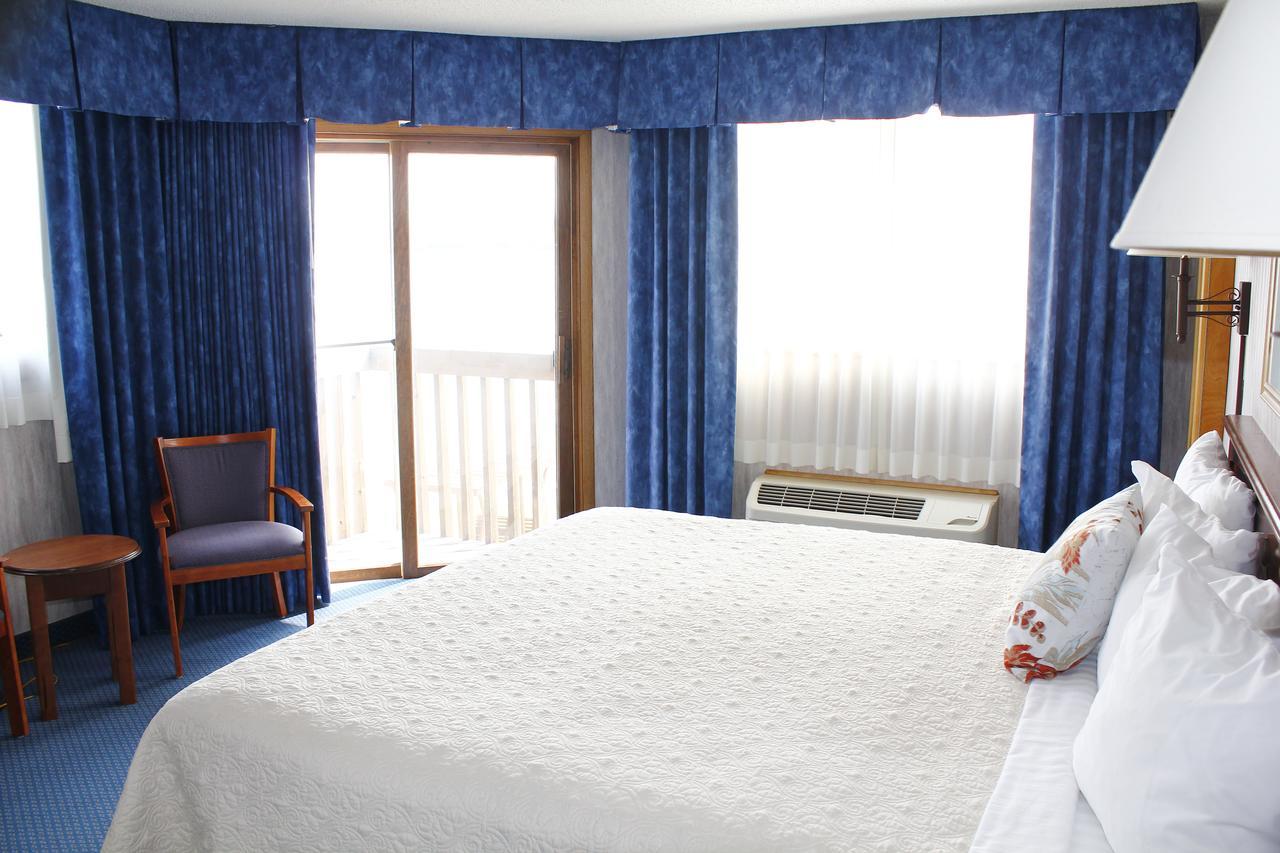 Baraga Lakeside Inn Buitenkant foto